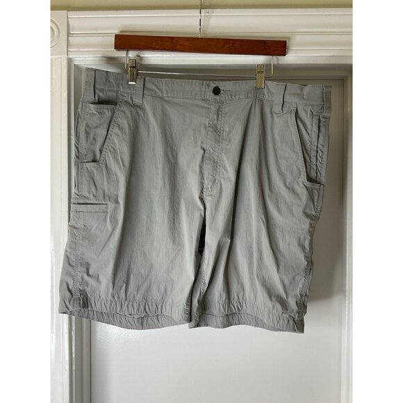 Carhartt Men’s Carpenter Shorts Khaki White Logo Work Wear Relaxed Fit - Picture 1 of 9